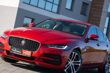 Jaguar XE 2.0 D180 R-Dynamic HSE